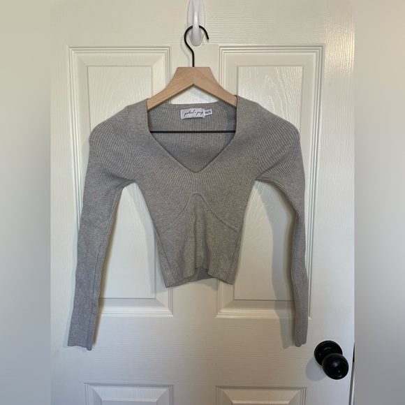 Petal and Pup Long Sleeve Knit Cropped Top - Picture 4 of 9